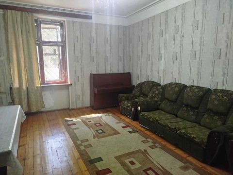 İcarəyə verilir 2 otaqlı köhnə tikili 61 m² — Bakı