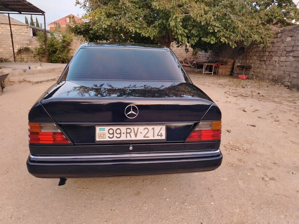Mercedes 200 D, 2.0 L, 1990 il, 299 908 km 99-RV-214 — Avtomobillər, Bakı (7)