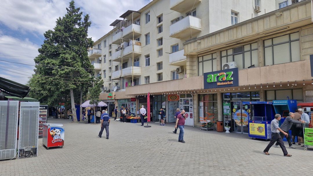 Satılır 3 otaqlı köhnə tikili 70 m² — Mənzil, Bakı (2)