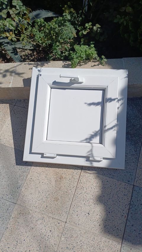 PVC/Plastik havalandırma qapağı – kvadrat forma Məhsulun təsviri — Building materials