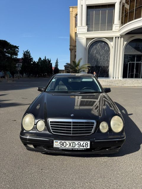 Mercedes E 240, 2.6 L, 2001 il, 409 000 km — Bakı