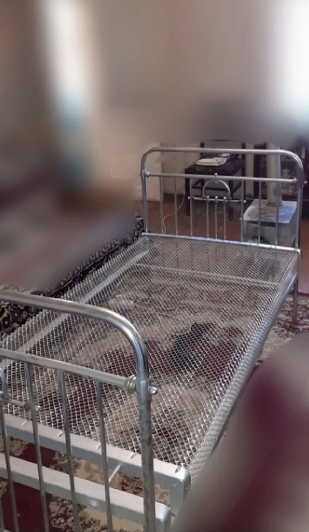 Məhsul: Metal tor şəbəkəli çarpayı karkası Təsvir: - Tamamilə — Yataqlar, Bakı (2)