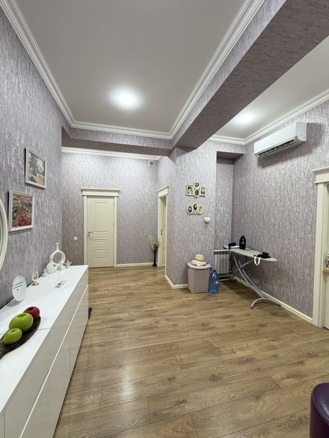 Satılır 3 otaqlı yeni tikili 130 m² — Bakı