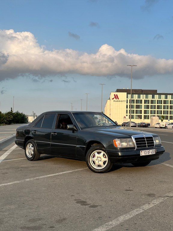 Mercedes 230 E, 2.3 L, 1990 il, 490 000 km 10-XF-450 — Avtomobillər, Bakı (3)