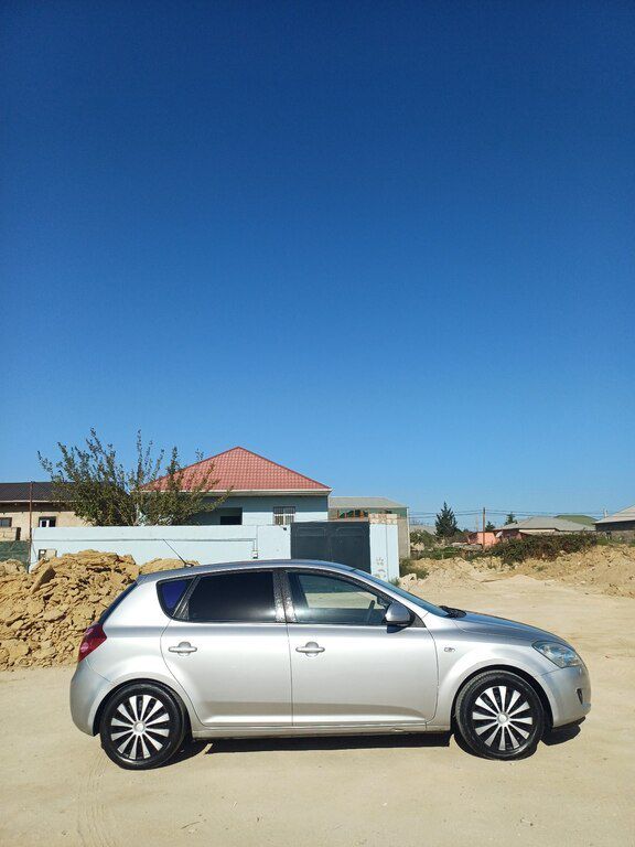 Kia Ceed, 1.6 L, 2007 il, 300 000 km — Avtomobillər, Bakı (10)