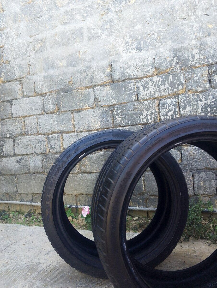 GoodYear, Kelly şinləri 255/35 R20 — Ehtiyat hissələri və aksesuarlar, Bakı (4)