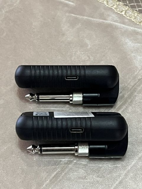 Simsiz gitara sistemi – Transmitter və Receiver dəsti Məhsul təsviri — Neftçala