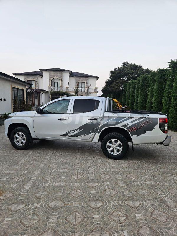 Mitsubishi L200 0.3 L, 2021, 181 253 km — Avtomobillər, Bakı (3)