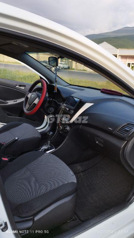 Hyundai Accent 1.4 L, 2013, 183 563 km — Avtomobillər, Şəki