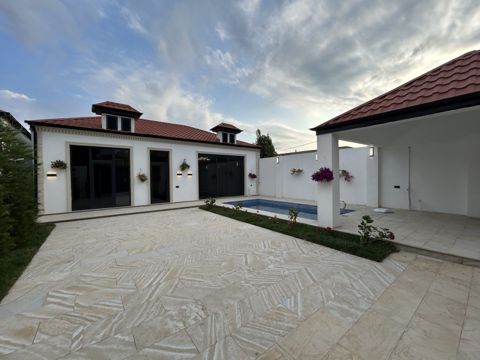 Satılır 4 otaqlı həyət evi/bağ evi 130 m² — Bakı