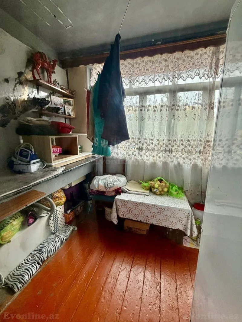 Satılır 3 otaqlı Mənzil Köhnə tikili 70 m² Bakı, Nizami r., Xalqlar Dostluğu m., 8-ci kilometr — Mənzil, Bakı (4)