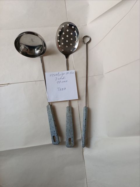 Mətbəx üçün 3-lü metal dəst: kepçe, süzgəc qaşıq və qarışdırıcı — Tableware and kitchen accessories