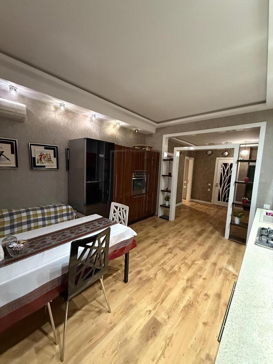Satılır 3 otaqlı yeni tikili 140 m² — Mənzil, Bakı (5)
