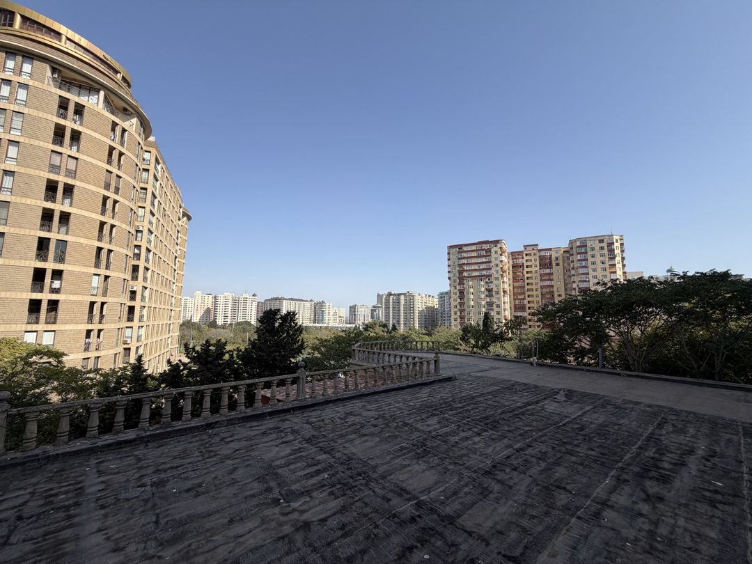 Satılır 8 otaqlı həyət evi/bağ evi 300 m² — Ev, villa, Bakı (12)