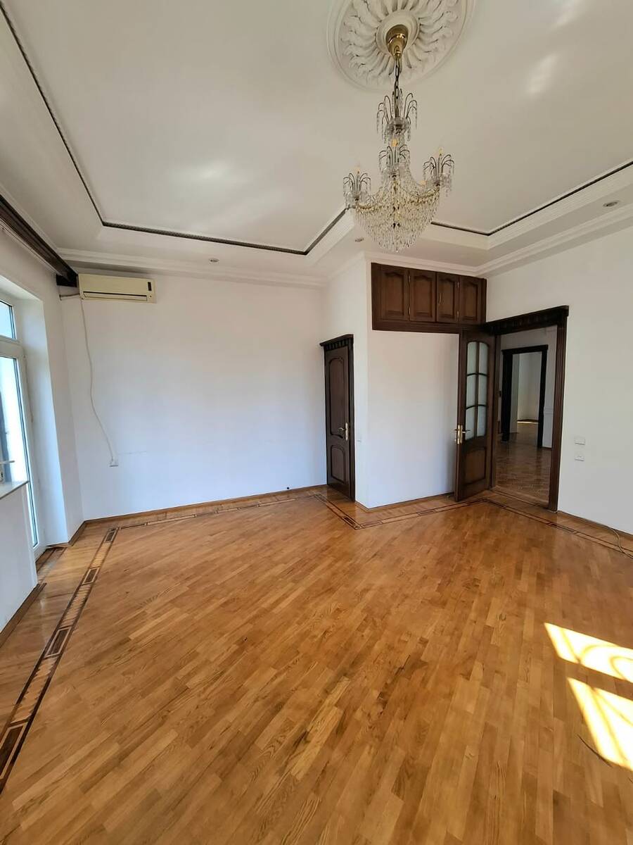 İcarəyə verilir 10 otaqlı həyət evi/bağ evi 600 m² — Ev, villa, Bakı (12)