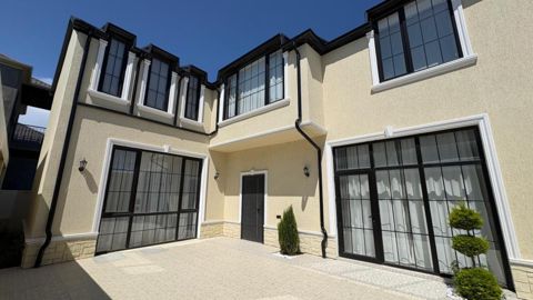Satılır 5 otaqlı həyət evi/bağ evi 220 m² — Bakı