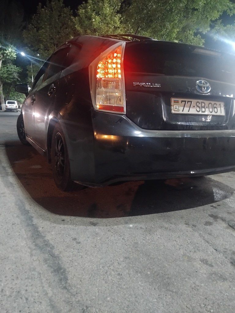 Toyota Prius, 1.8 L, 1.3 kWh, 2015 il, 300 000 km 77-SB-061 — Avtomobillər, Bakı (5)