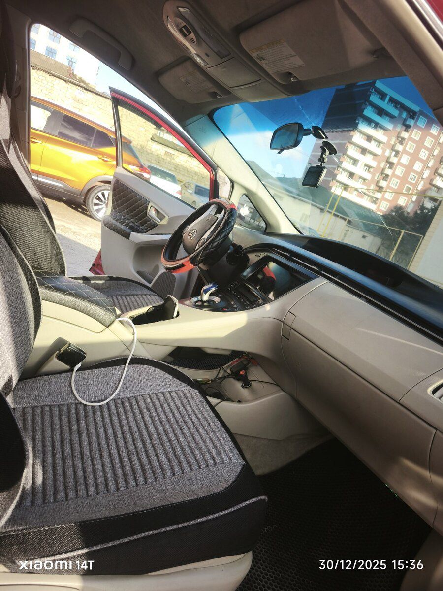 Toyota Prius, 2011 il 77-EJ-936 — Avtomobillər, Bakı (8)