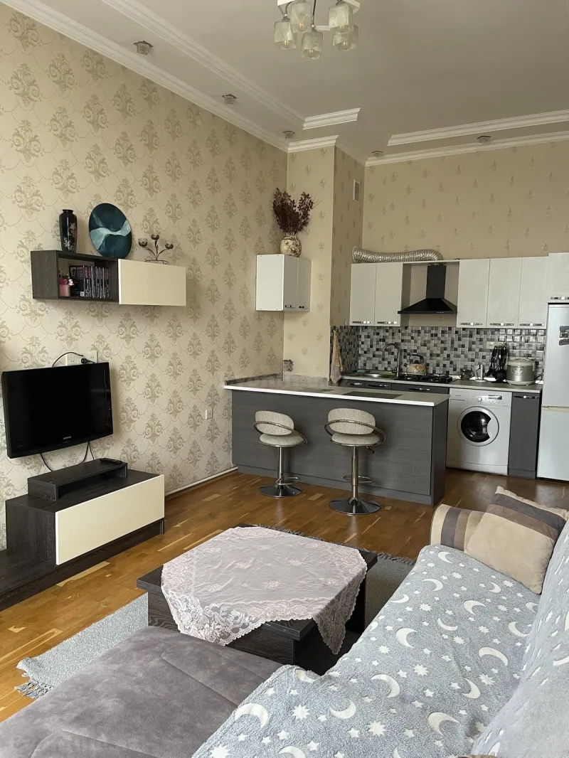 Kirayə verilir 2 otaqlı Mənzil Yeni tikili 50 m² Bakı, Yasamal r., İnşaatçılar m — Mənzil, Bakı (2)