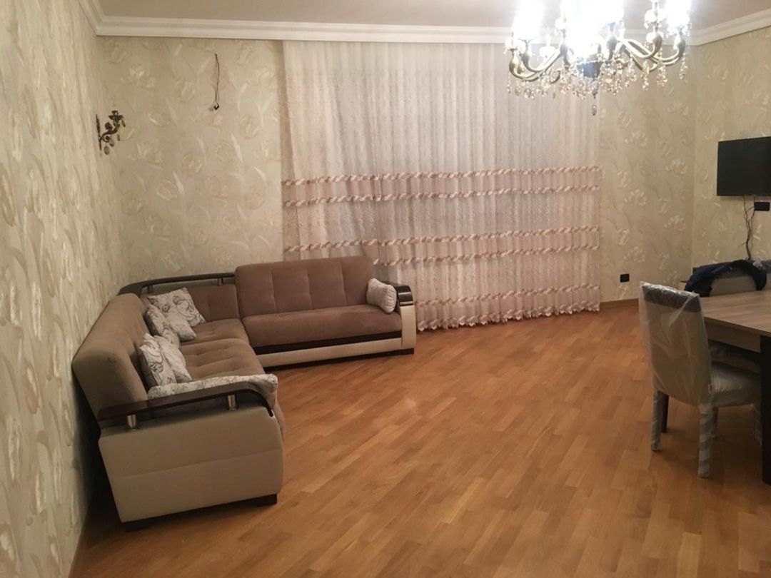 İcarəyə verilir 3 otaqlı yeni tikili 110 m² — Mənzil, Bakı (9)