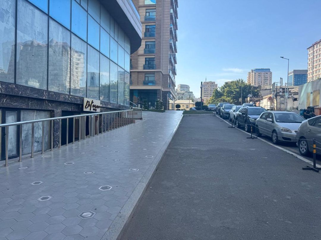 Satılır obyekt 421 m² — Əmlak, Bakı (10)