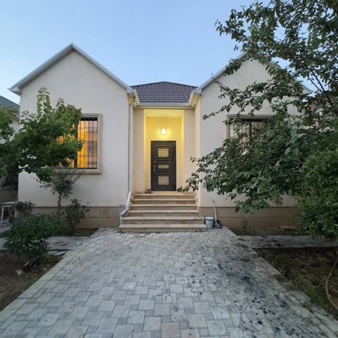 Satılır 3 otaqlı həyət evi/bağ evi 140 m² — Bakı
