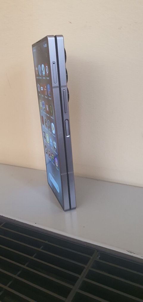 Samsung Galaxy Z Fold 6 Silver Shadow 256GB/12GB — Bakı