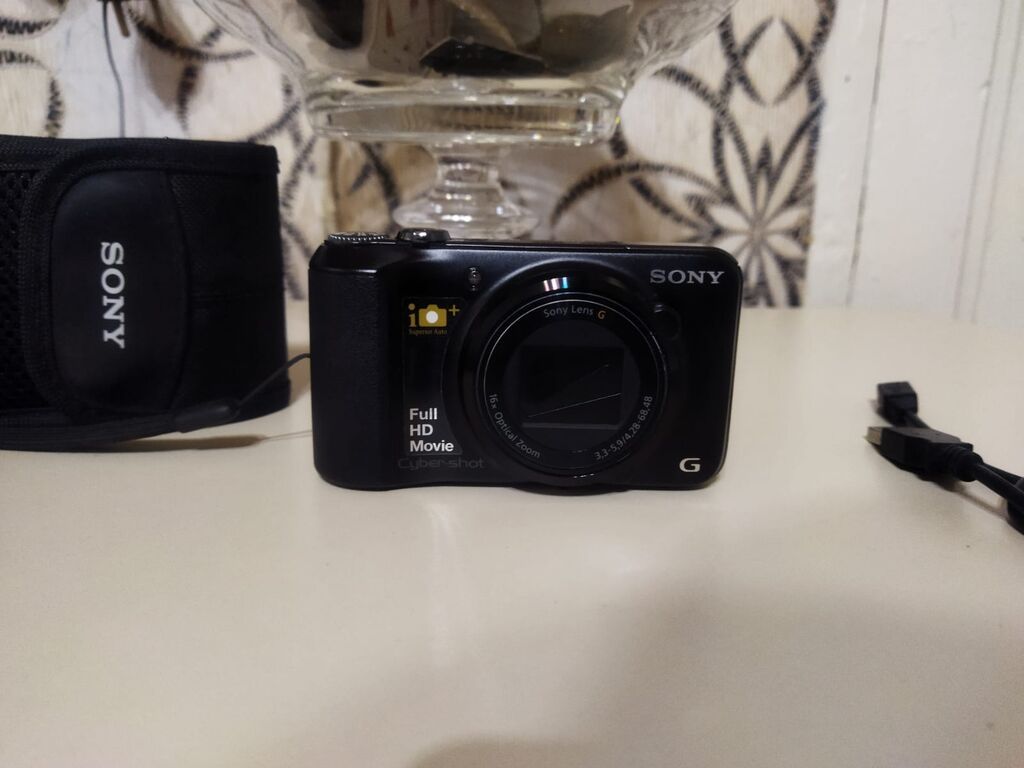 Sony Cyber-shot kompakt fotoaparat - Model: Sony Cyber-shot (G Lens — Fotoaparat, Digah (3)