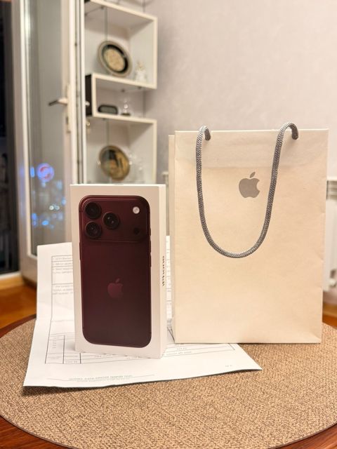 Apple iPhone 18 Pro Burgundy 256GB/12GB — Bakı