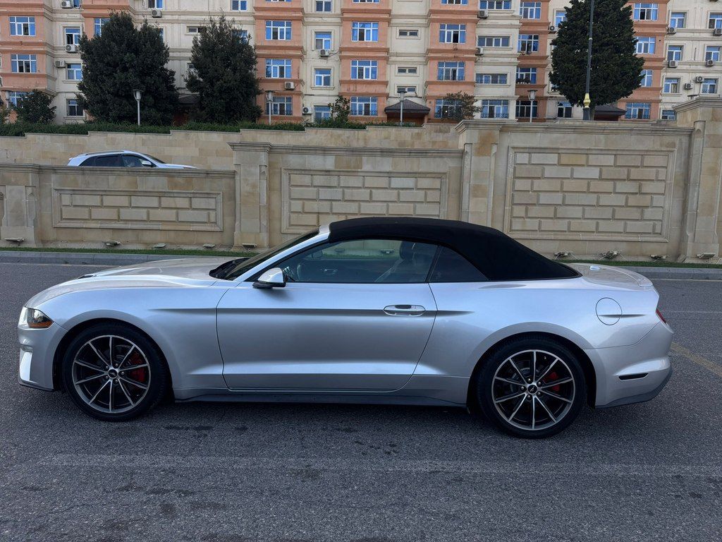 Ford Mustang, 2.3 L, 2019 il, 100 000 km — Avtomobillər, Bakı (3)