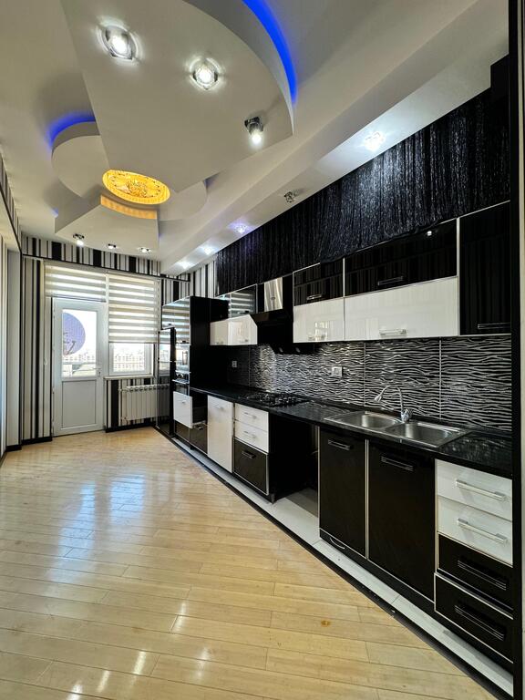 Satılır 3 otaqlı yeni tikili 140 m² — Mənzil, Bakı (4)