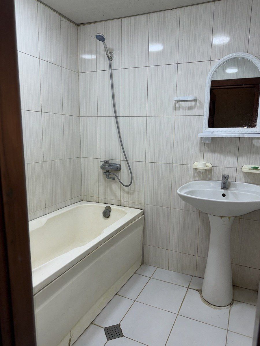 İcarəyə verilir 2 otaqlı köhnə tikili 60 m² — Mənzil, Bakı (12)