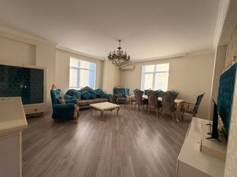 İcarəyə verilir 3 otaqlı yeni tikili 142 m² — Bakı