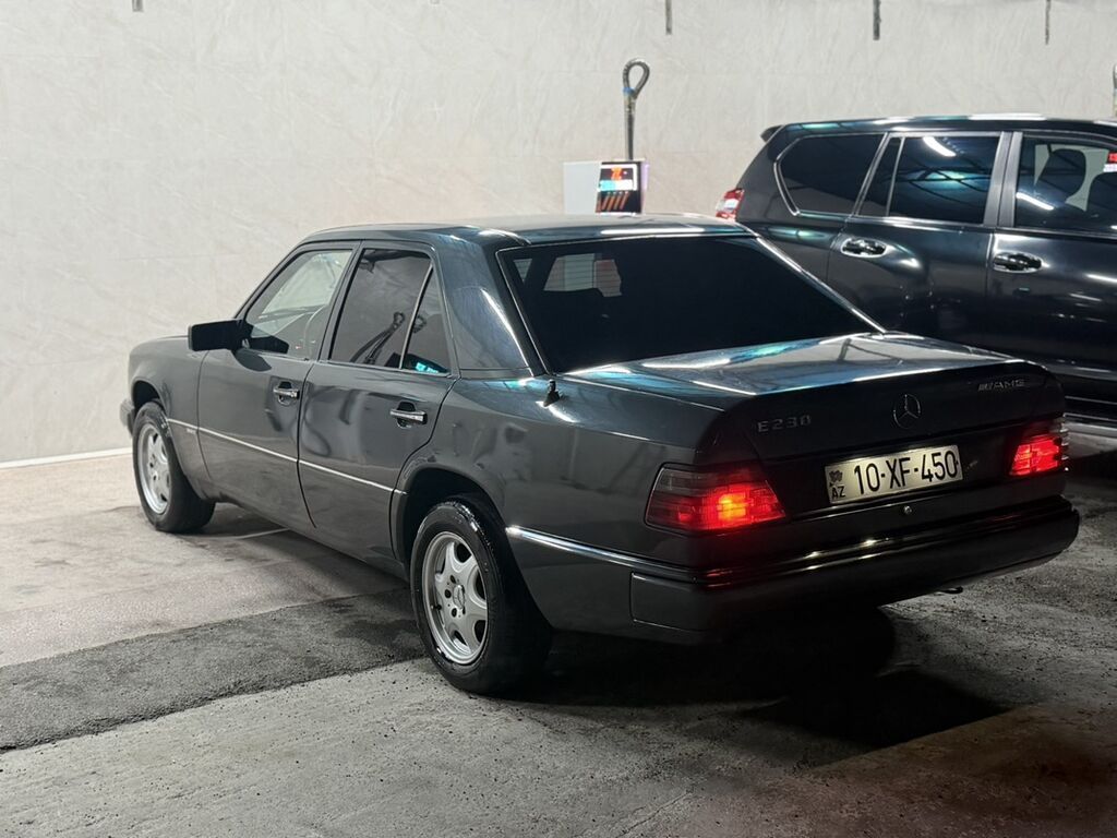 Mercedes-Benz E 230: 2.3 l 1990 il Sedan 10-XF-450 — Avtomobillər, Bakı (7)