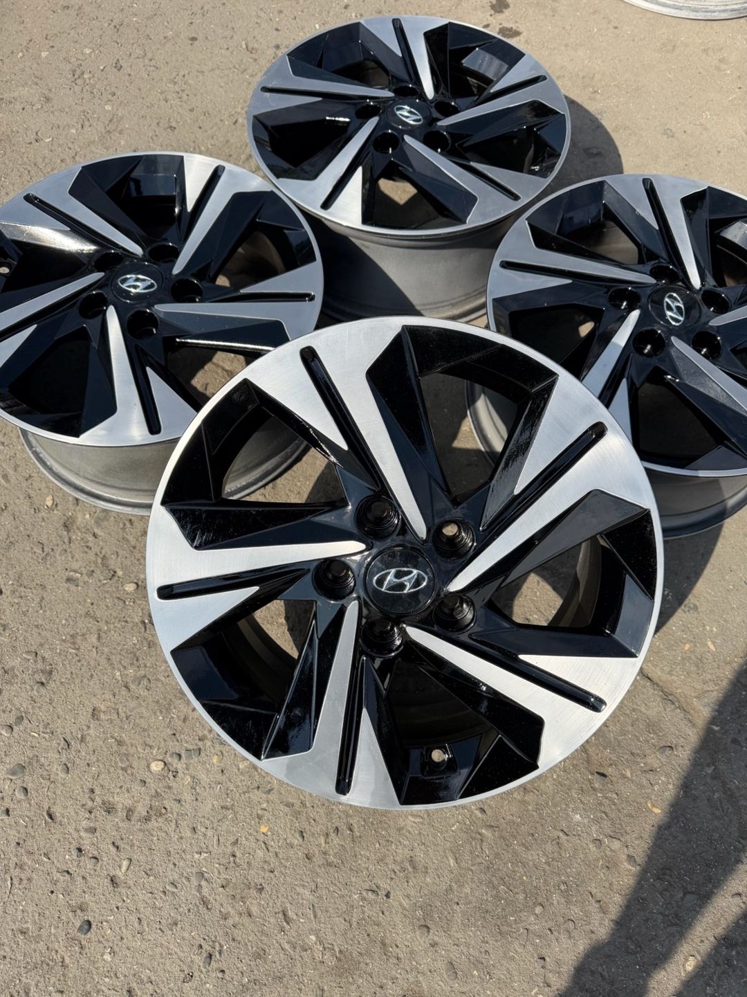 Hyundai diskləri R16 — Ehtiyat hissələri və aksesuarlar, Bakı (7)