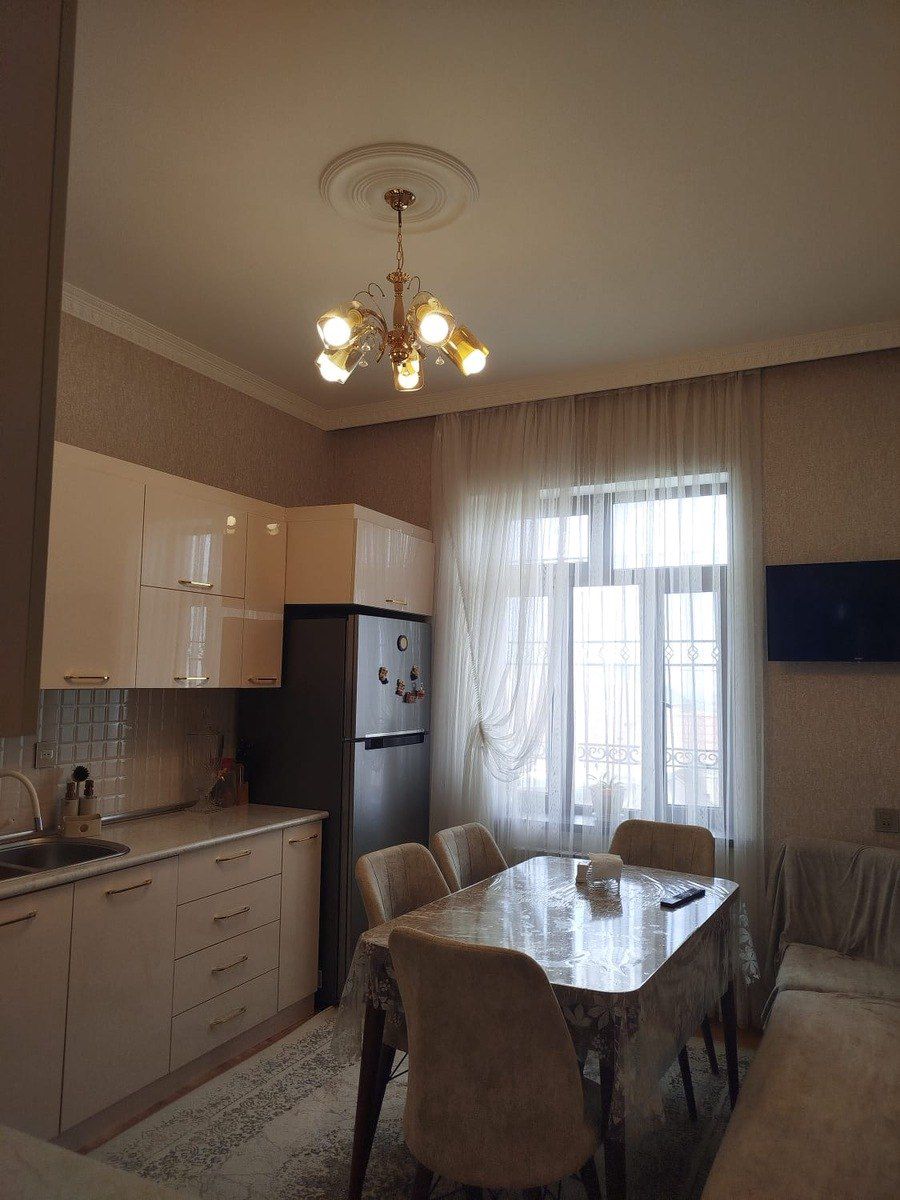 Satılır 4 otaqlı həyət evi/bağ evi 310 m² — Ev, villa, Bakı (12)
