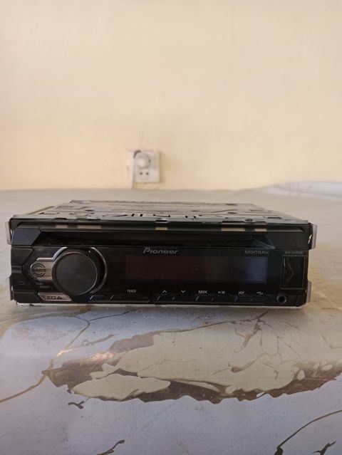 Salam 1150 satılır hər şeyi işlək aux fləş kart cd Pioneer DEH-S1150UB — Bakı