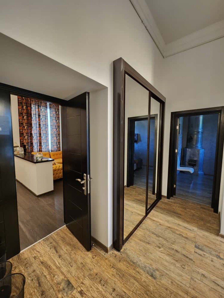 İcarəyə verilir 2 otaqlı köhnə tikili 80 m² — Mənzil, Bakı (10)
