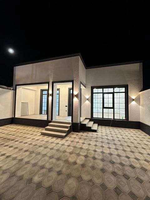 Satılır 4 otaqlı həyət evi/bağ evi 125 m² — Bakı