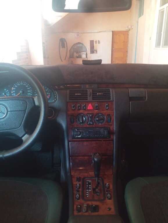 Mercedes E 240, 2.4 L, 1999 il, 239 000 km — Avtomobillər, Sumqayıt (6)