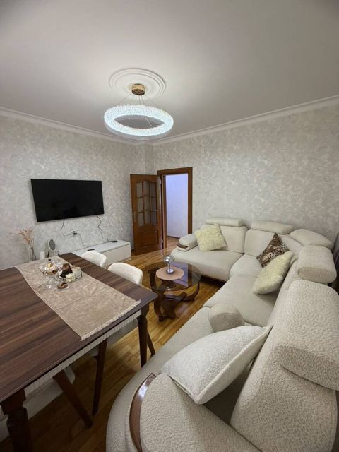 Satılır 3 otaqlı yeni tikili 83 m² — Bakı