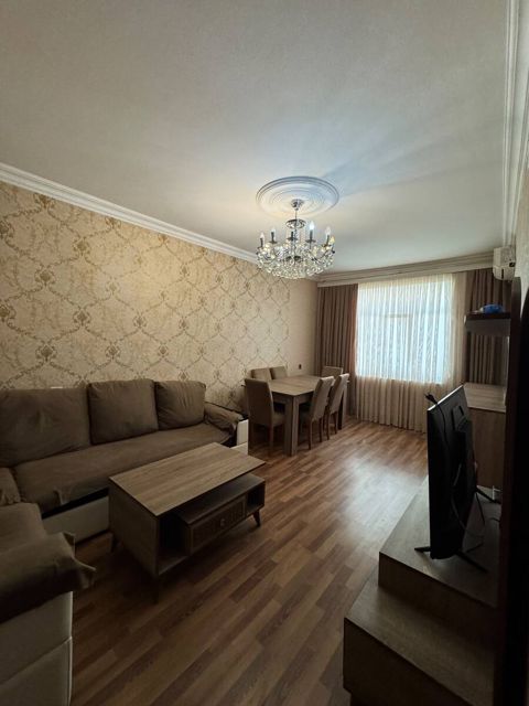 Satılır 3 otaqlı köhnə tikili 75 m² — Bakı