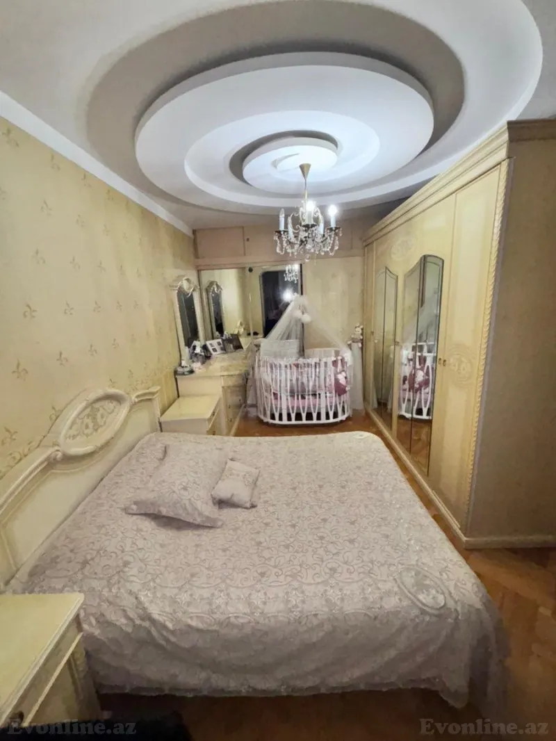 Satılır 3 otaqlı Mənzil Köhnə tikili 90 m² Bakı, Yasamal r — Mənzil, Bakı (8)