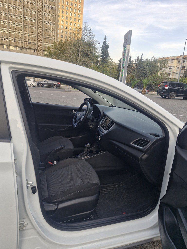 Hyundai Accent, 1.4 L, 2018 il, 144 000 km 88-BM-978 — Avtomobillər, Bakı (6)