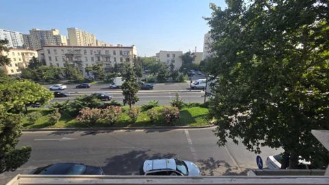 Satılır 1 otaqlı köhnə tikili 40 m² — Bakı