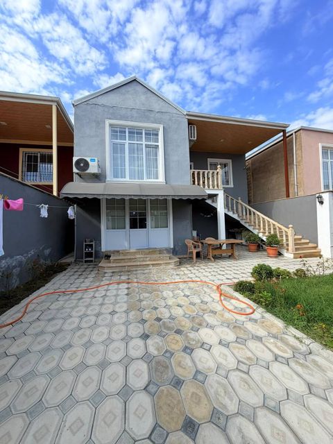 Satılır 7 otaqlı həyət evi/bağ evi 170 m² — Bakı