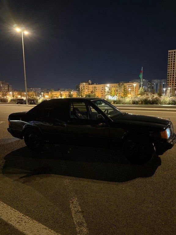 Mercedes 190, 2.0 L, 1991 il, 471 000 km 10-TY-581 — Avtomobillər, Bakı (2)