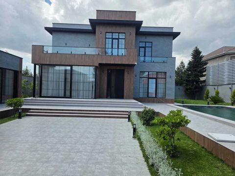 Satılır 6 otaqlı həyət evi/bağ evi 370 m² — Bakı