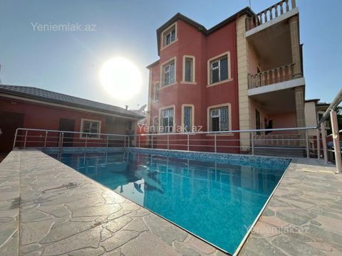 Satılır 8 otaqlı Həyət evi / Villa, 230 m², Novxanı — Abşeron