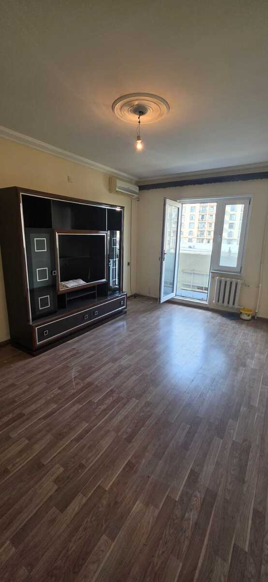 Satılır 2 otaqlı köhnə tikili 60 m² — Mənzil, Bakı (2)